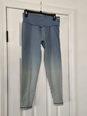 PINK Victorias Secret Active Seamless Laser Cut Ombre Leggings Size L